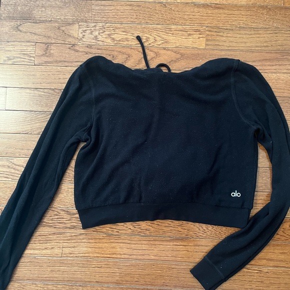 Black Alo Yoga cropped hoodie - Picture 1 of 2